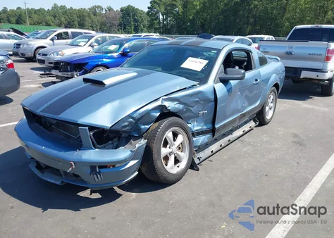 2008 Ford Mustang Gt Deluxe/Gt Premium z USA, uszkodzony, nr VIN 1ZVHT82H985151877